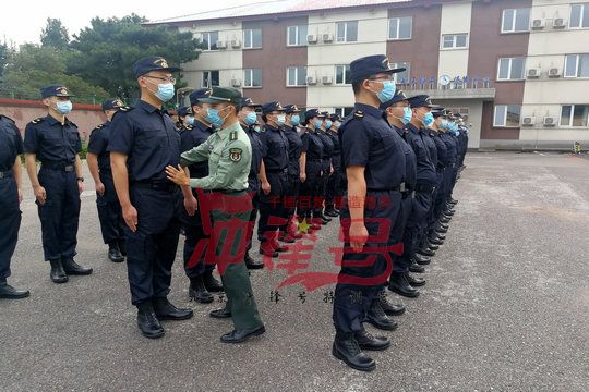 北京军训:把握特点、扎实有效地做好新入职大学生培训工作