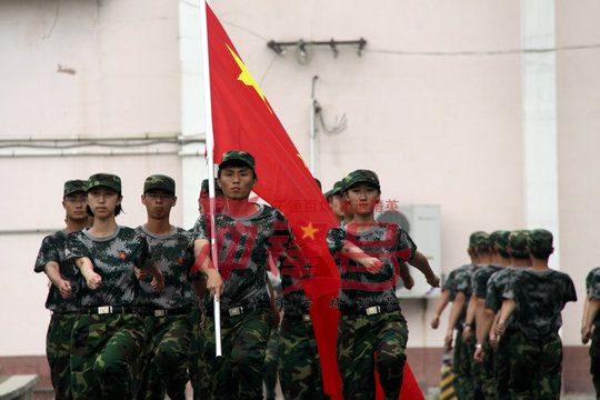 北京军训公司:企业初任新学员队干部要发挥“五个作用”