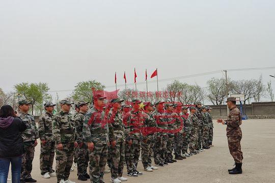 北京军训:学习是一种能力,向弱点开炮