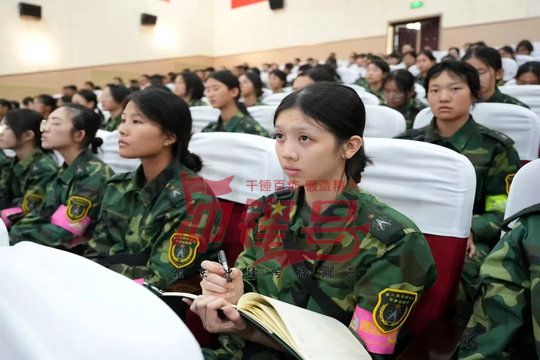 北京军训:不管你有多么伟大,你依然需要提升自己