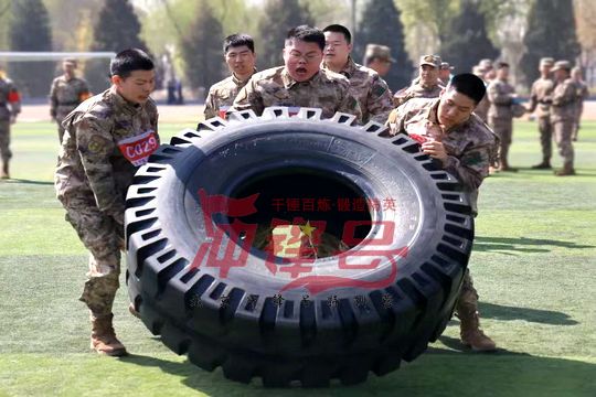 北京军训:当一项任务远远超出个人能力范围时,团队合作就势在必行