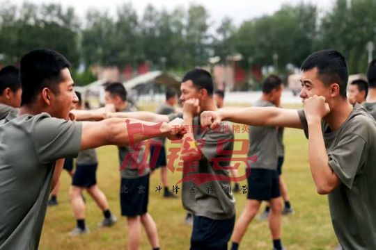 北京军训:选定目标后就要全力以赴,不能懈怠