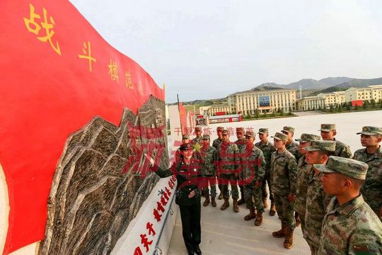 北京军训:没有被自己吓倒的人,才能成为赢家