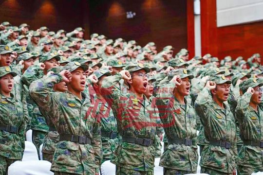 北京军训:不认输的人是自信的人,自信促进成功